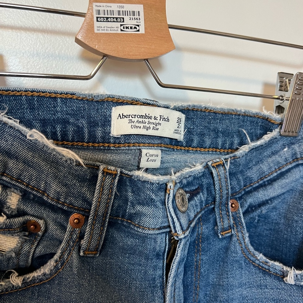 Abercrombie ankle straight jeans
